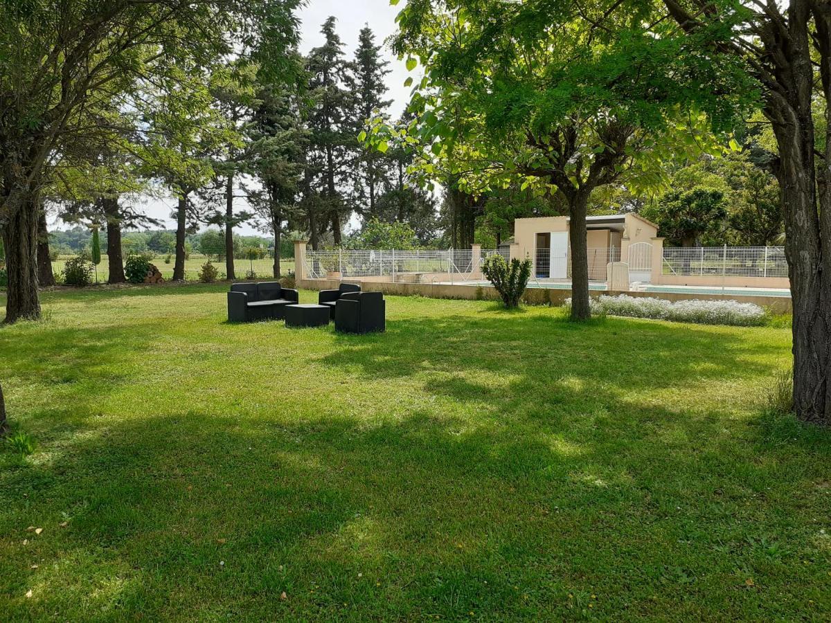 B&B Gite D'Ayran Saint-Quentin-la-Poterie Exterior foto